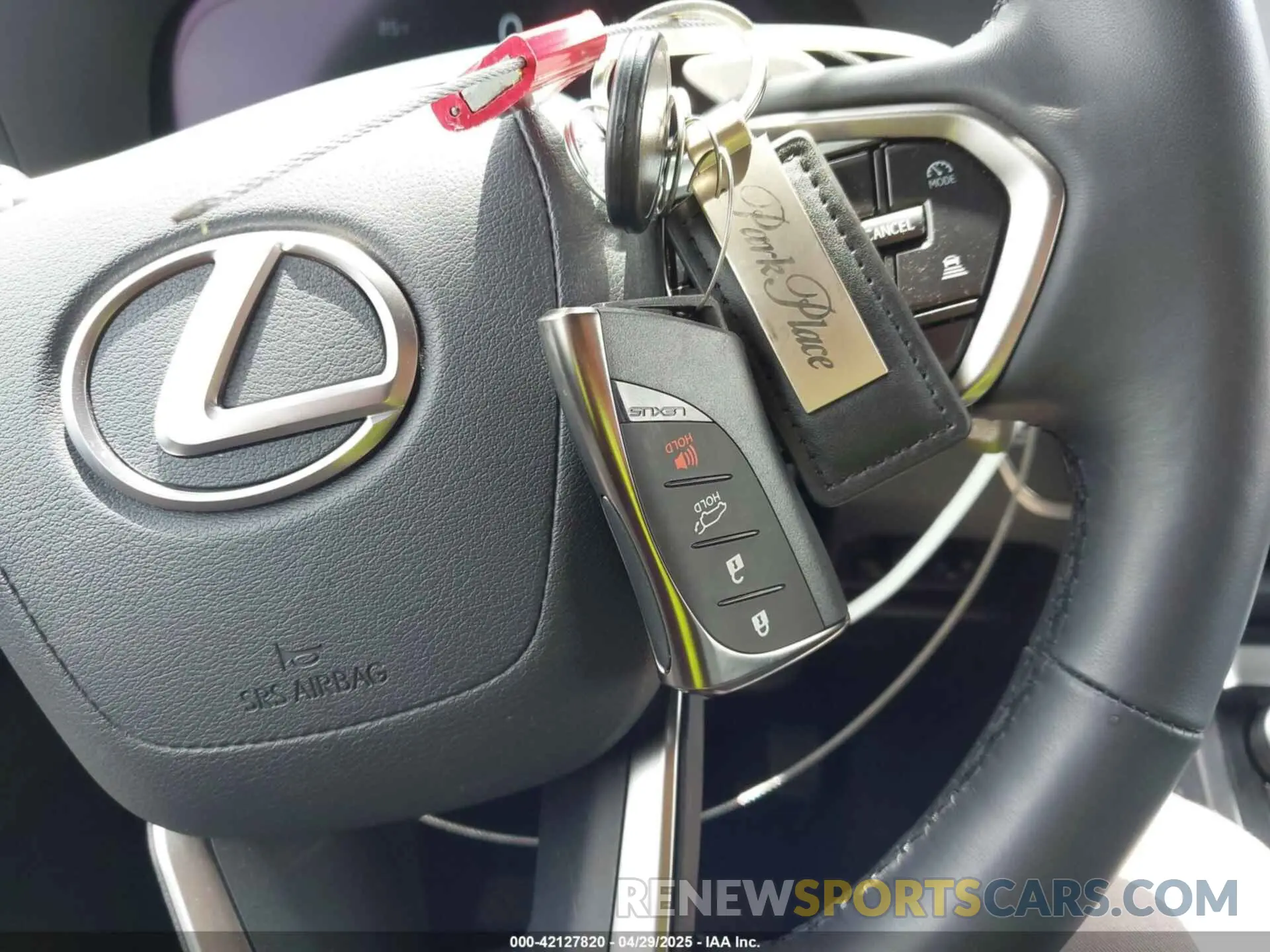 11 fotografías del automóvil dañado JTJTBCDX1R5019928 LEXUS GX 550 2024
