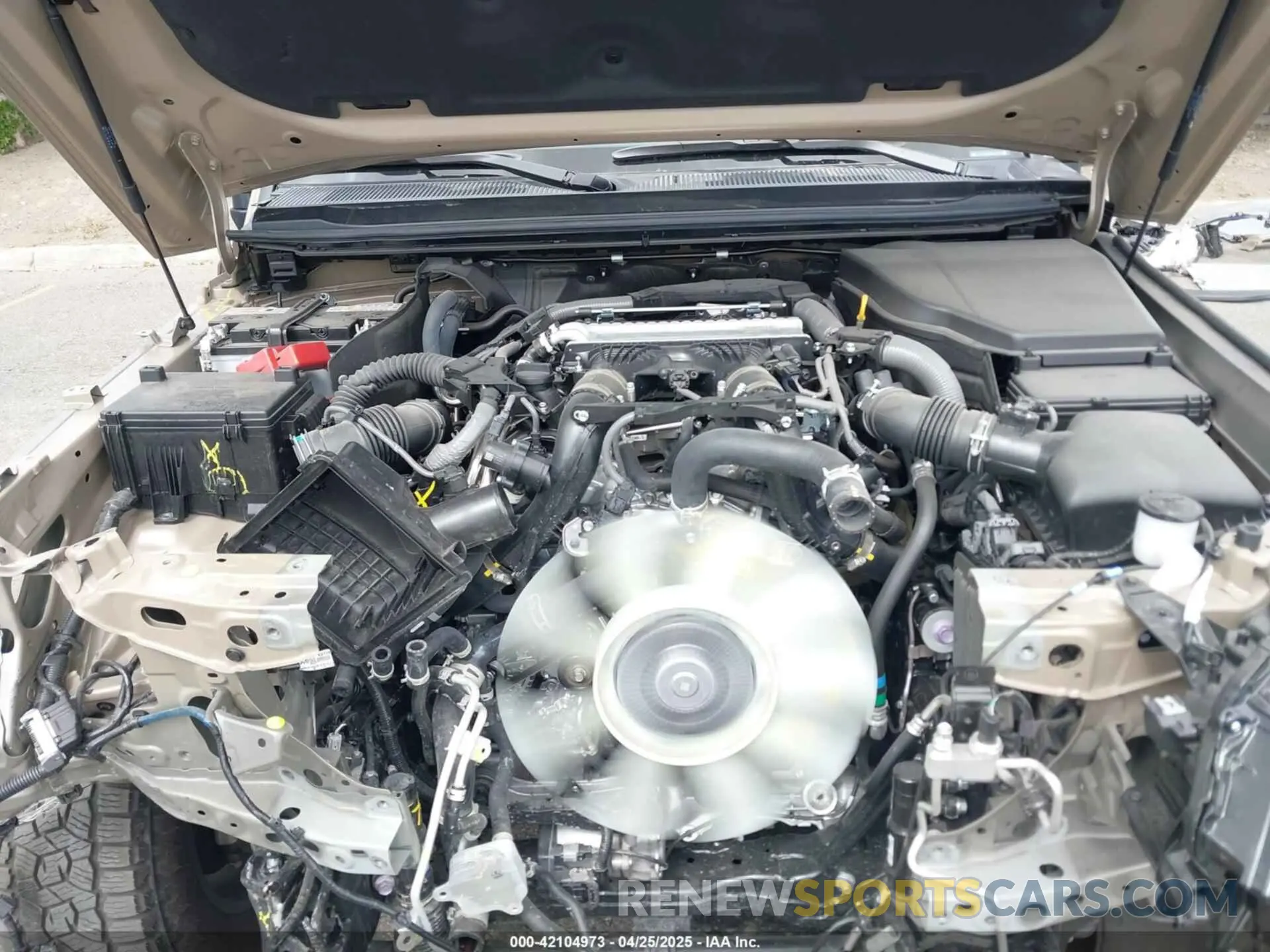 10 fotografías del automóvil dañado JTJTBCDX3R5022345 LEXUS GX 550 2024