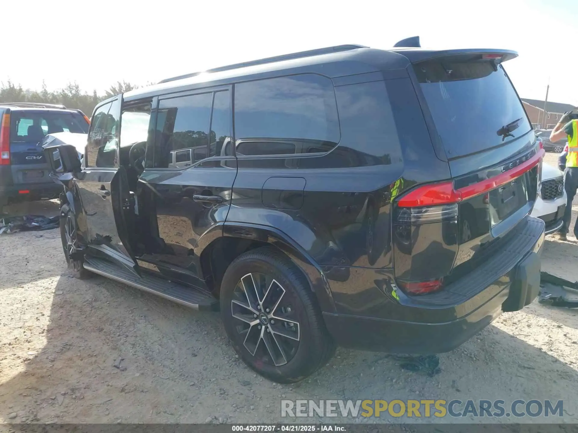 3 fotografías del automóvil dañado JTJTBCDX5R5023870 LEXUS GX 550 2024