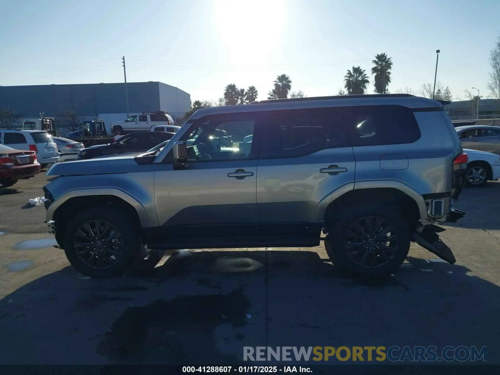 15 fotografías del automóvil dañado JTJTBCDX5R5025053 LEXUS GX 550 2024