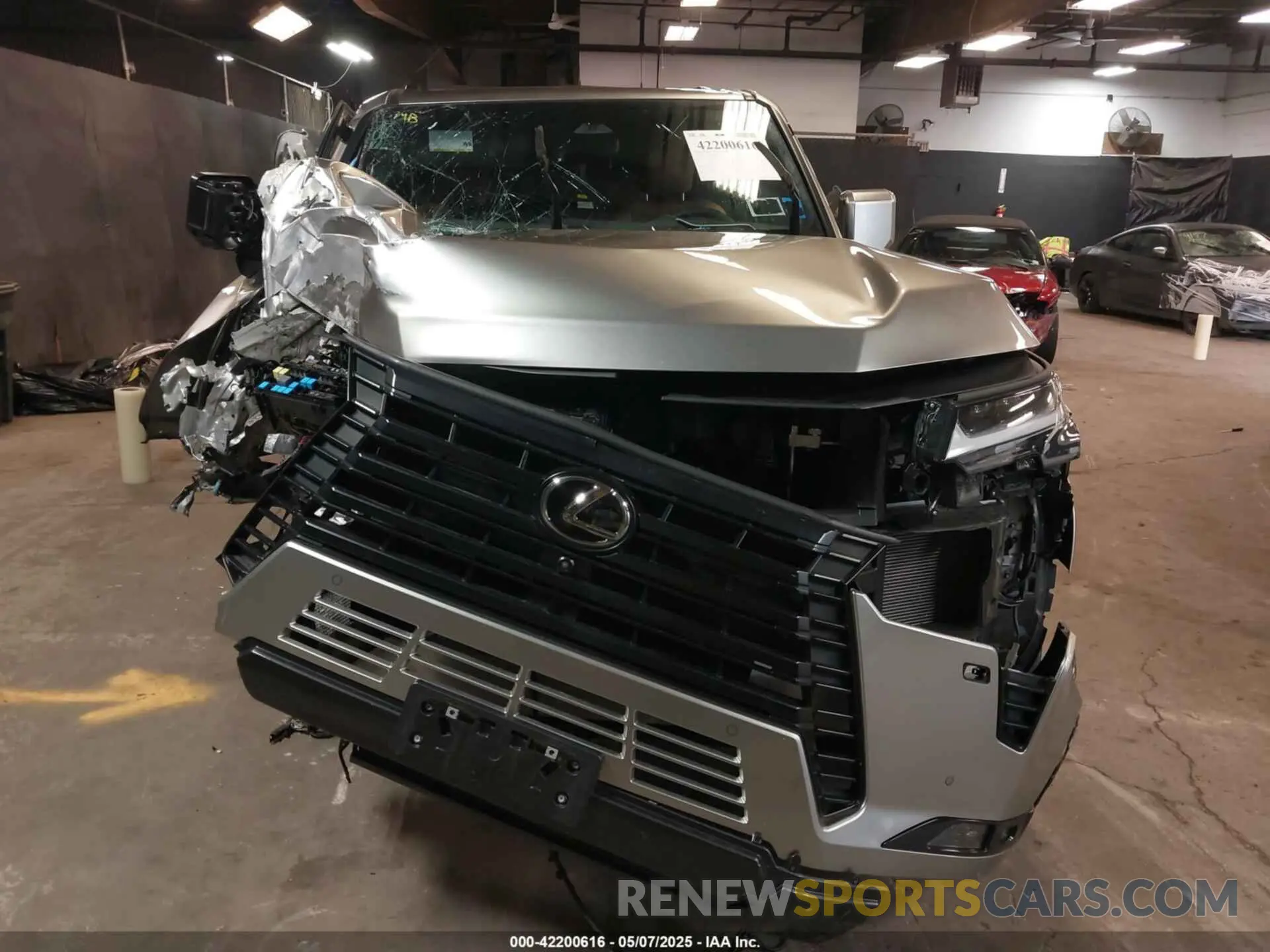 13 fotografías del automóvil dañado JTJTBCDX7R5024633 LEXUS GX 550 2024