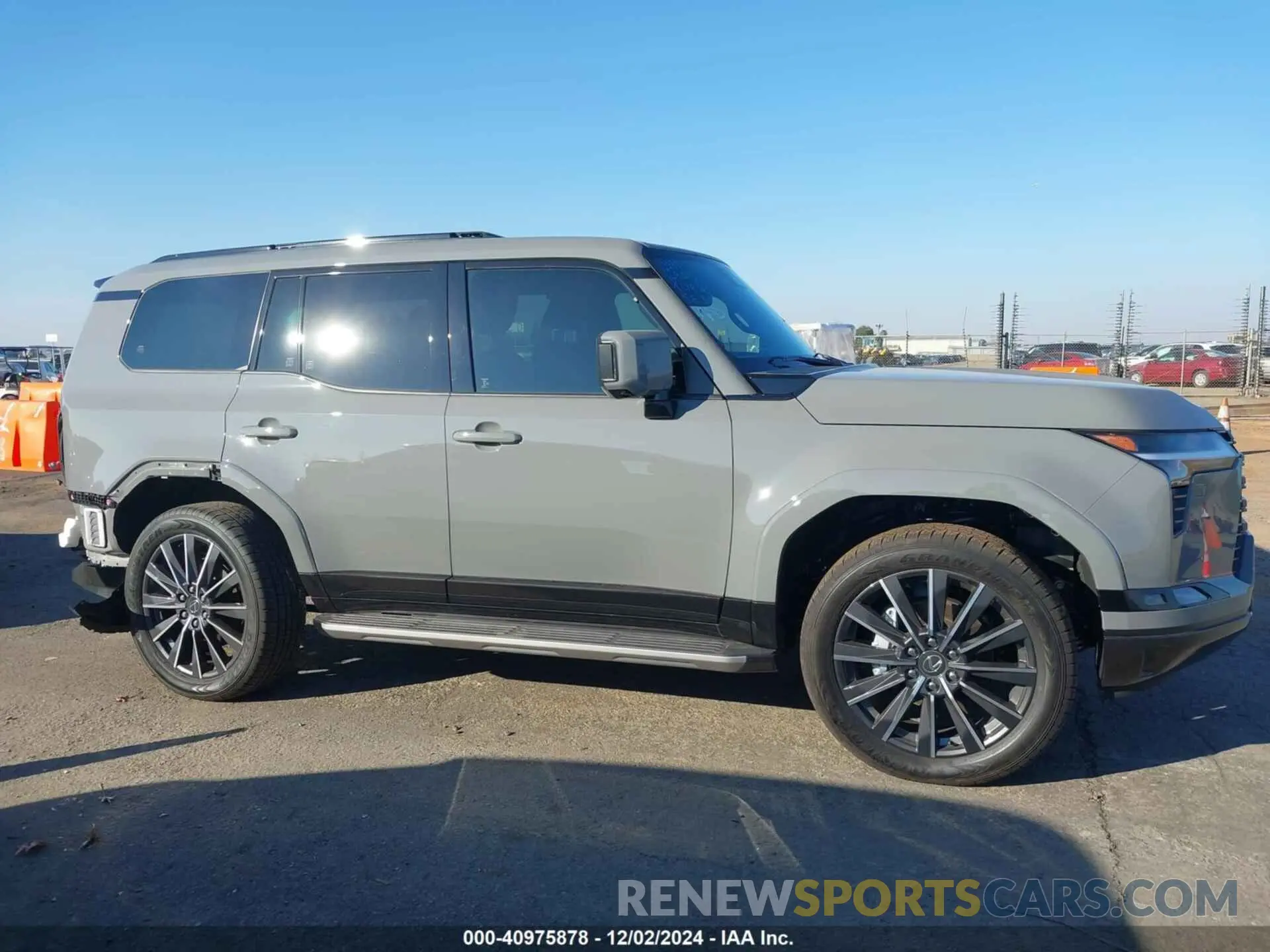 14 fotografías del automóvil dañado JTJVBCDX4R5015803 LEXUS GX 550 2024