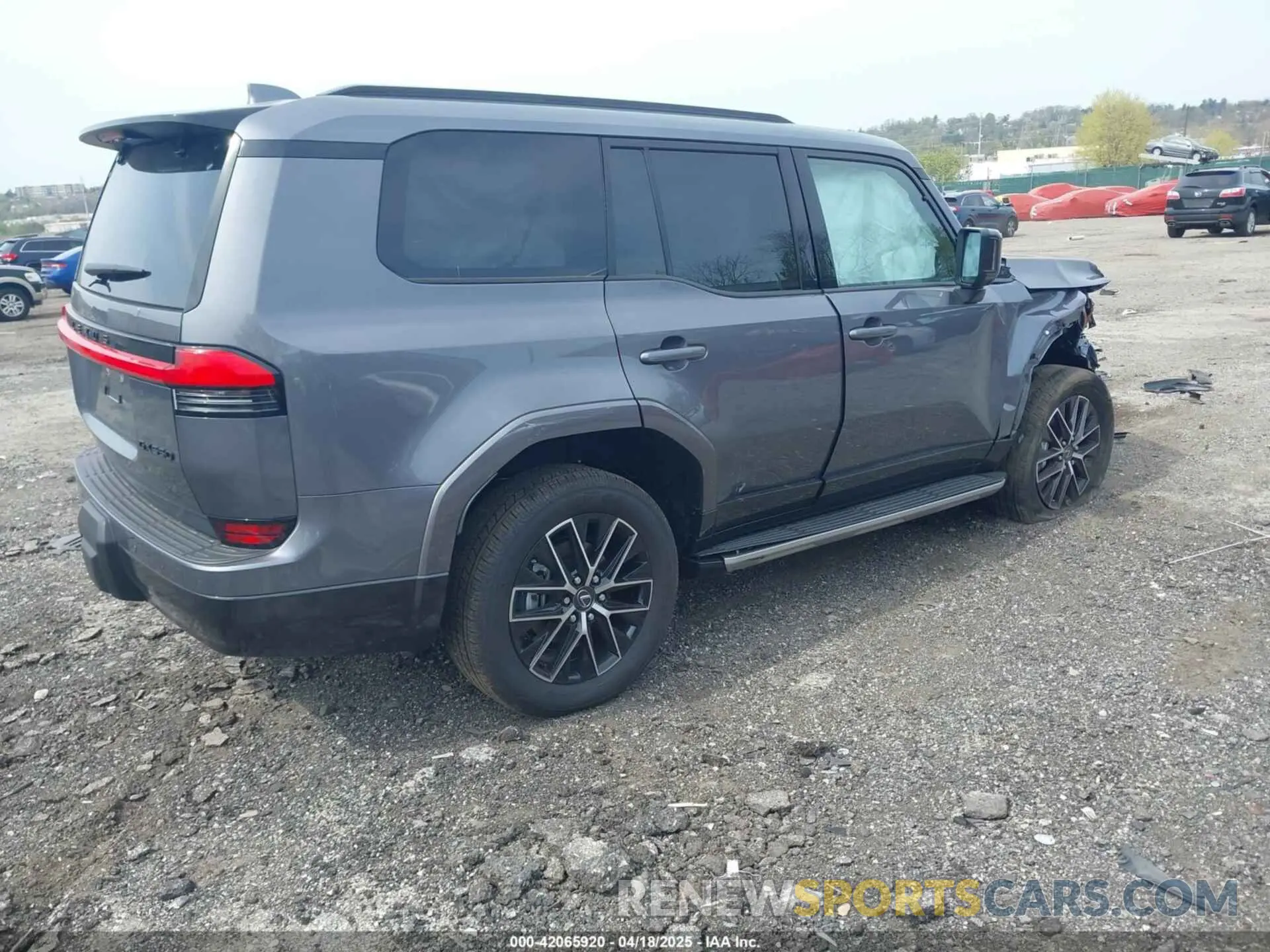 4 fotografías del automóvil dañado JTJTBCDX4S5039077 LEXUS GX 550 2025