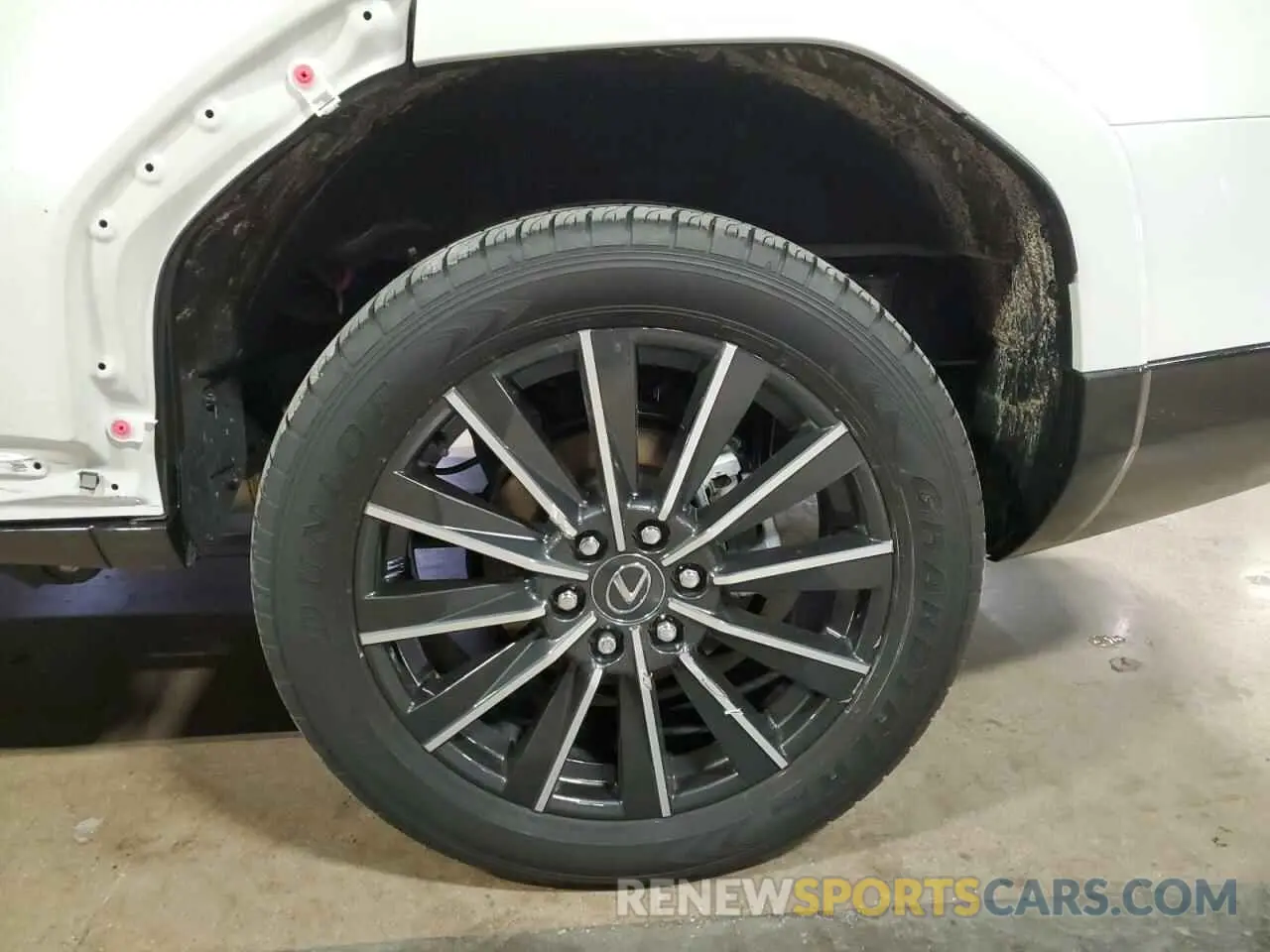 16 fotografías del automóvil dañado JTJVBCDX6R5022512 LEXUS GX 550 LUX 2024