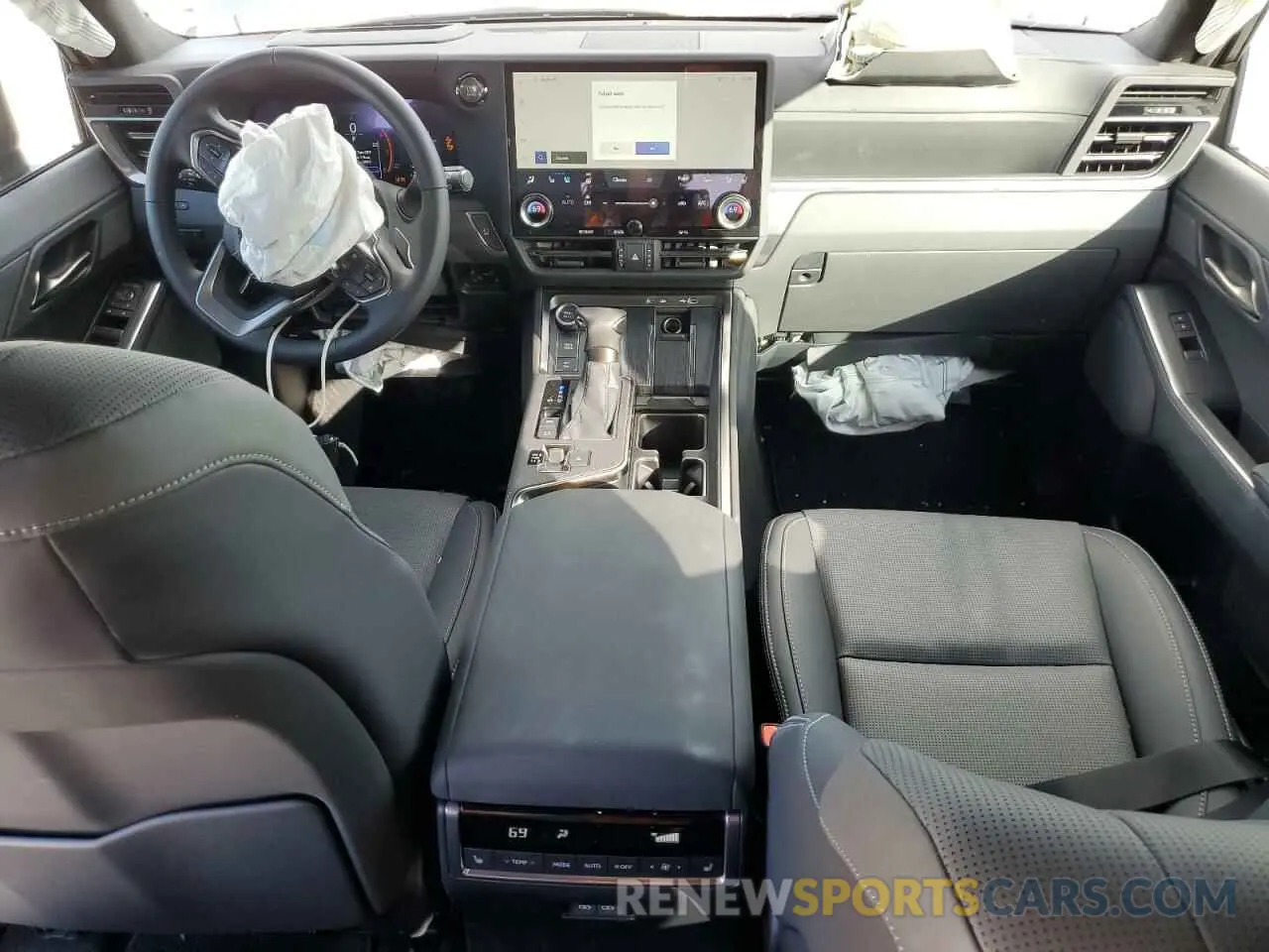 8 fotografías del automóvil dañado JTJVBCDX7R5007906 LEXUS GX 550 LUX 2024