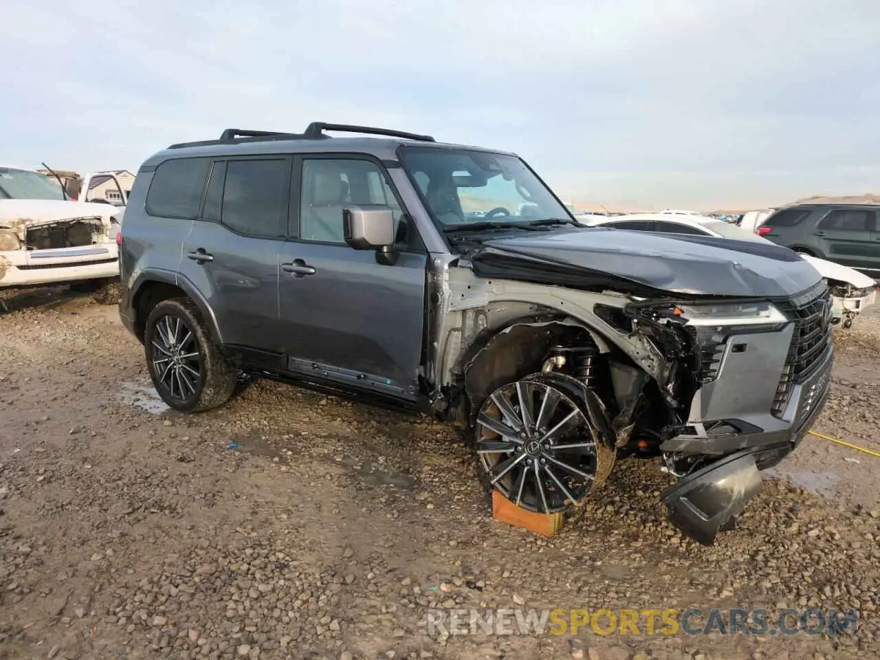 4 fotografías del automóvil dañado JTJVBCDX7R5015696 LEXUS GX 550 LUX 2024