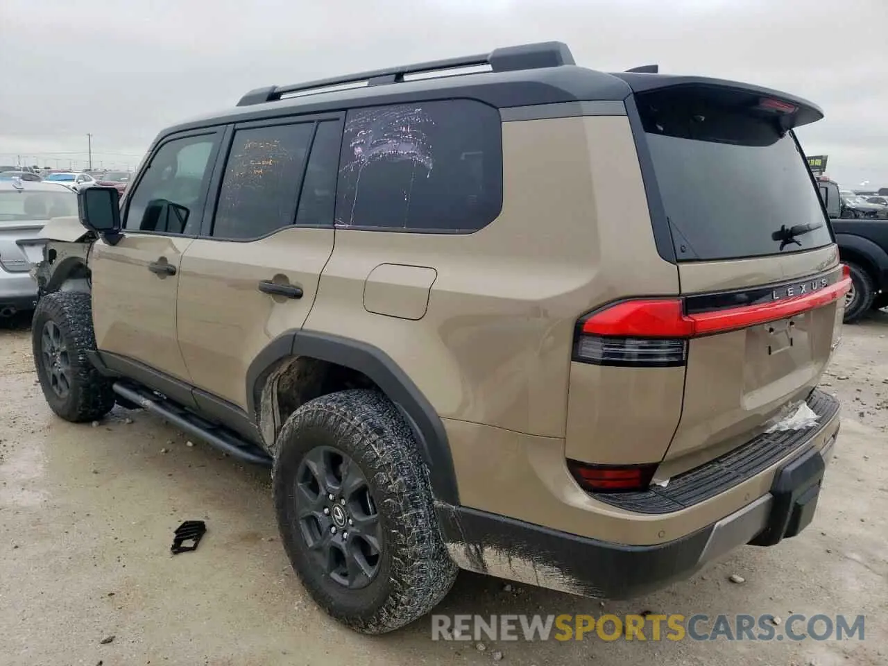 2 fotografías del automóvil dañado JTJTBCDX2R5011482 LEXUS GX 550 PRE 2024