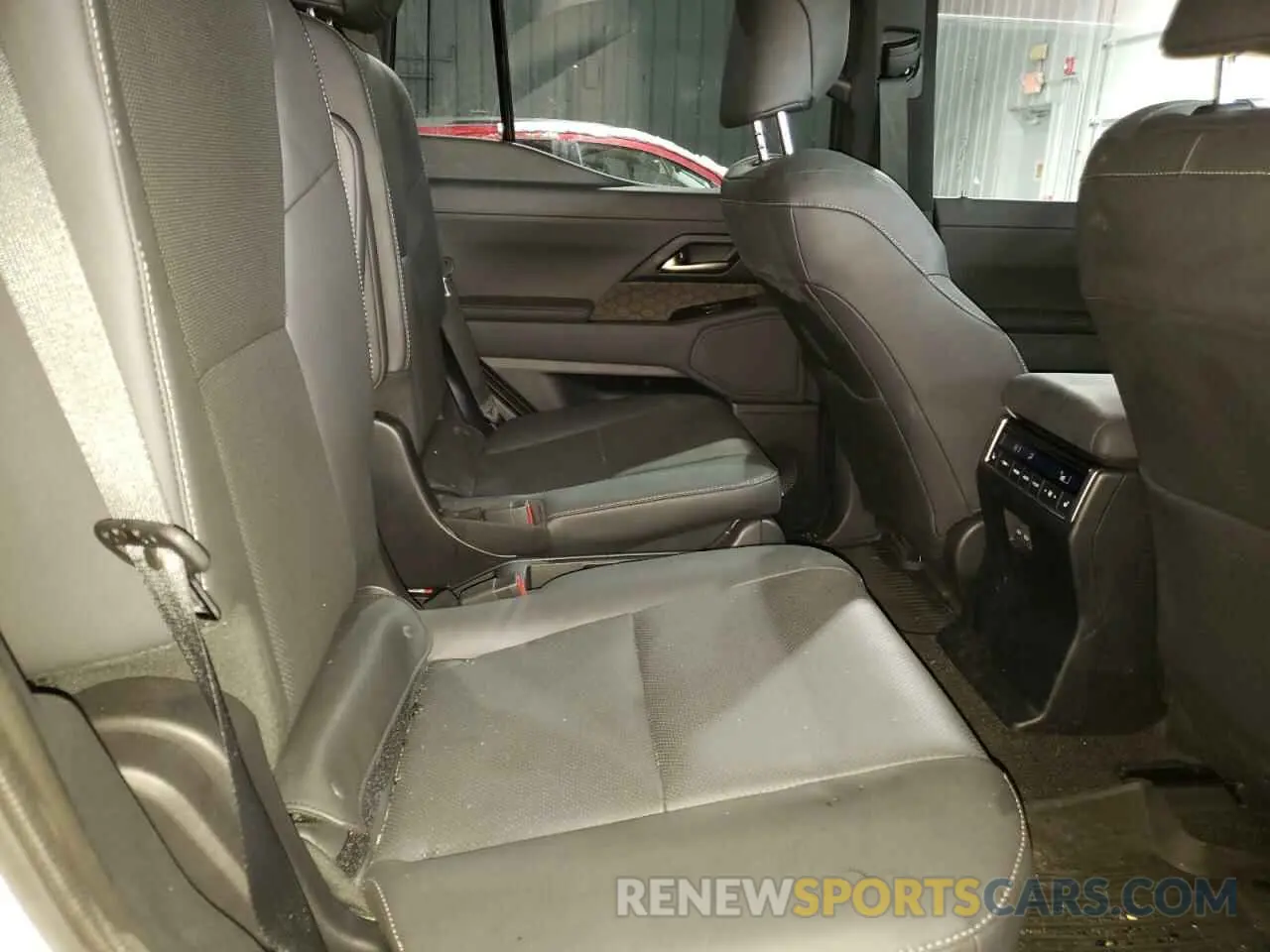 11 fotografías del automóvil dañado JTJTBCDX4R5000418 LEXUS GX 550 PRE 2024