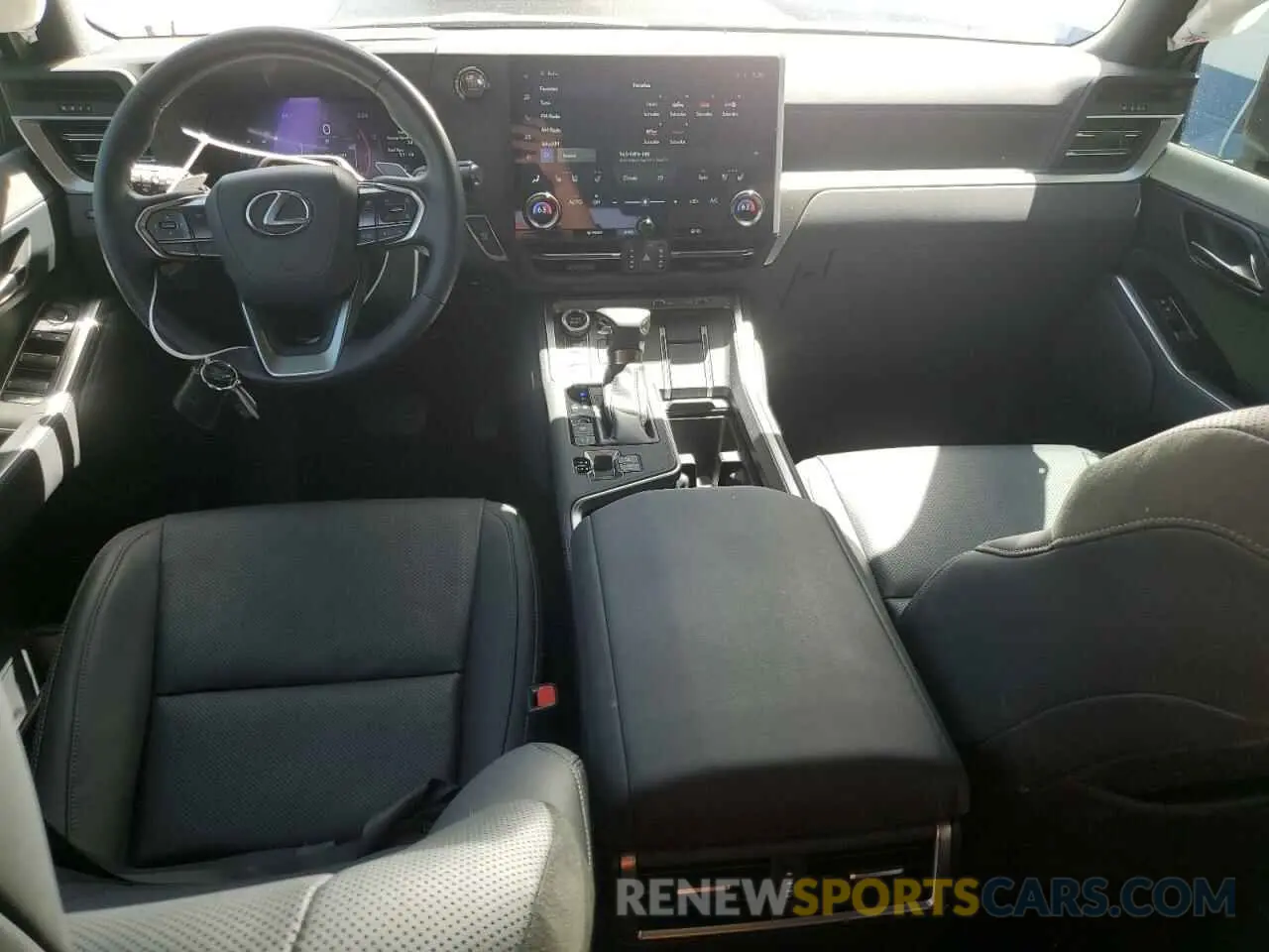8 fotografías del automóvil dañado JTJTBCDX5R5008785 LEXUS GX 550 PRE 2024