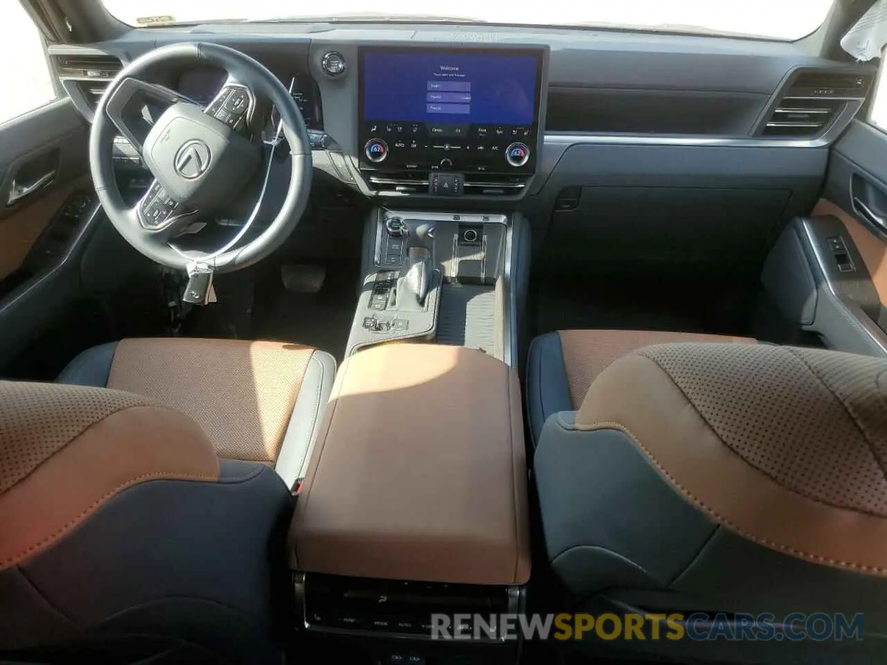 8 fotografías del automóvil dañado JTJTBCDX5R5023593 LEXUS GX 550 PRE 2024