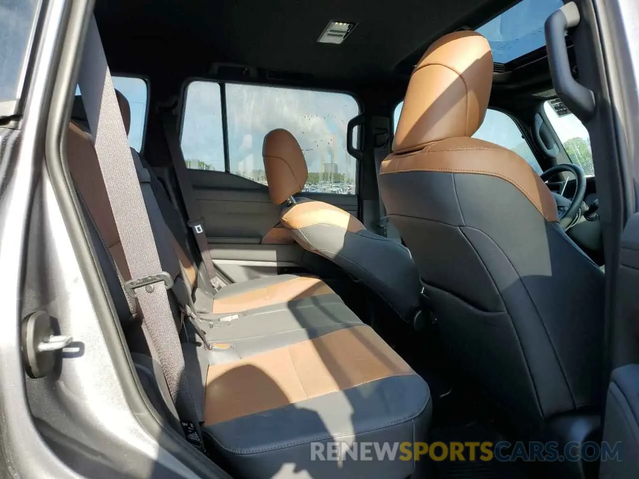 11 fotografías del automóvil dañado JTJTBCDX6R5011596 LEXUS GX 550 PRE 2024