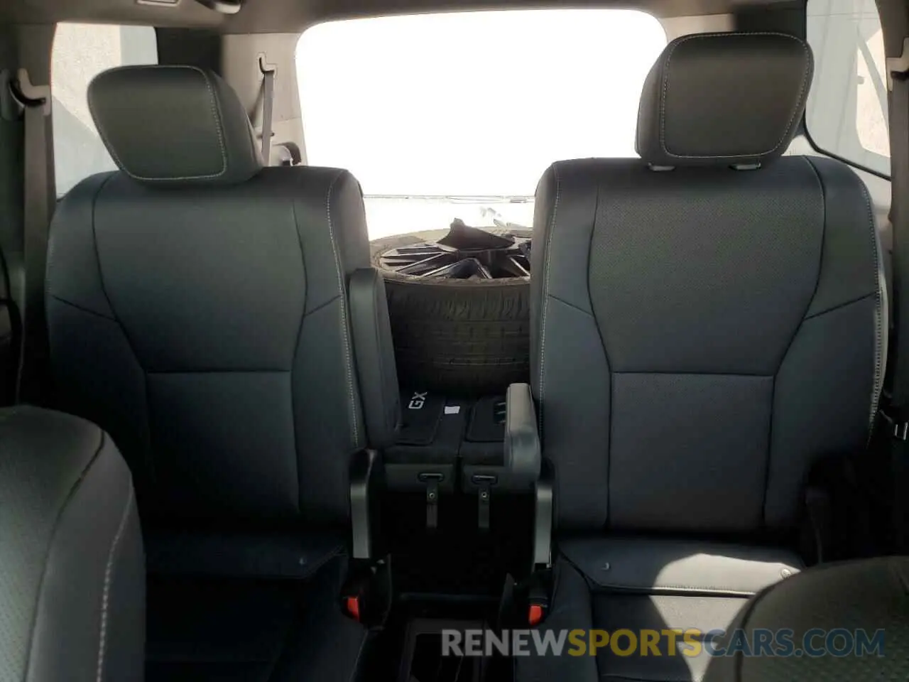 10 fotografías del automóvil dañado JTJTBCDX9R5008451 LEXUS GX 550 PRE 2024
