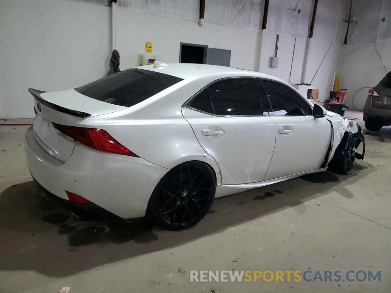 3 fotografías del automóvil dañado JTHBA1D20K5087572 LEXUS IS 2019