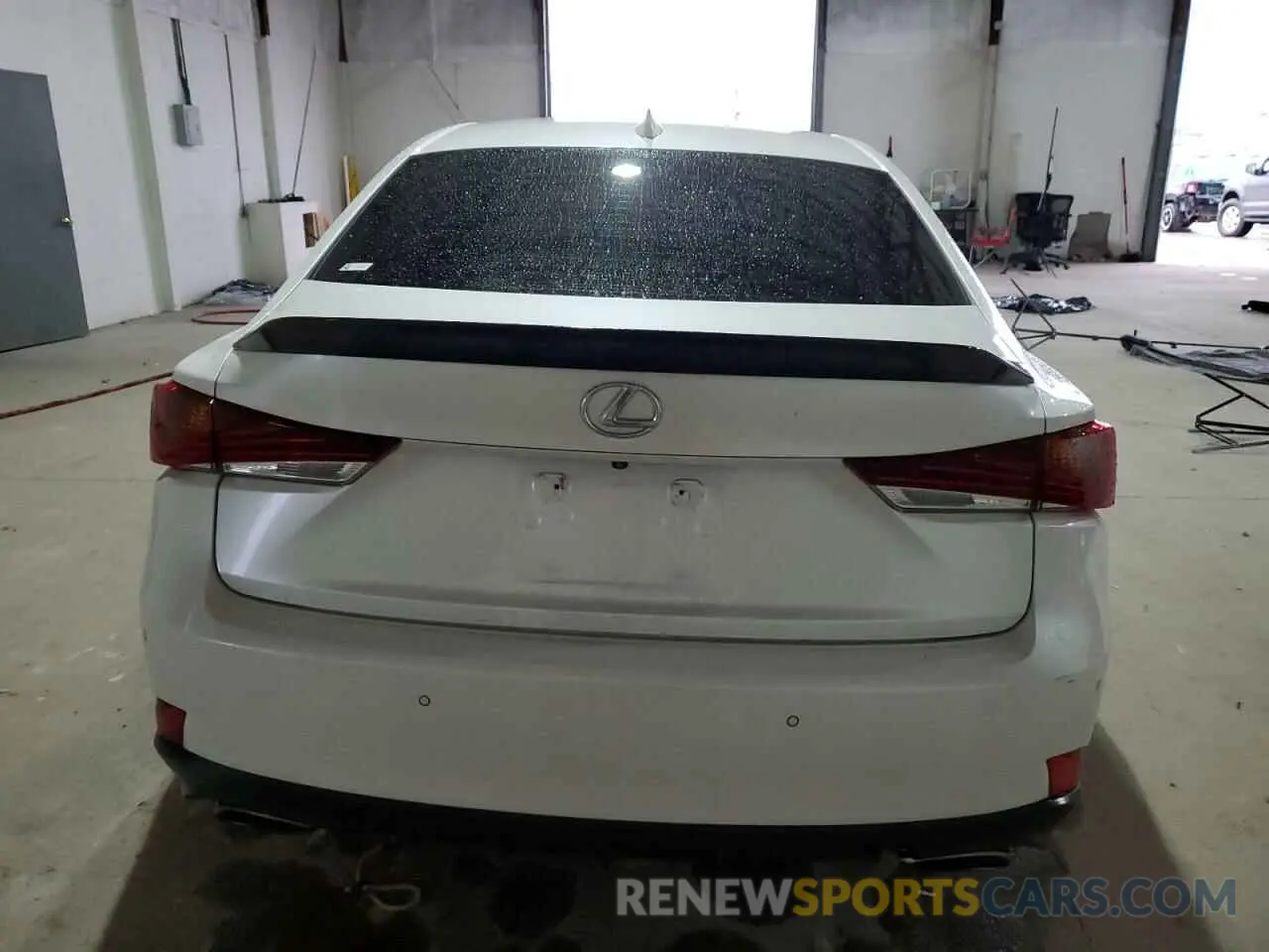 6 fotografías del automóvil dañado JTHBA1D20K5087572 LEXUS IS 2019