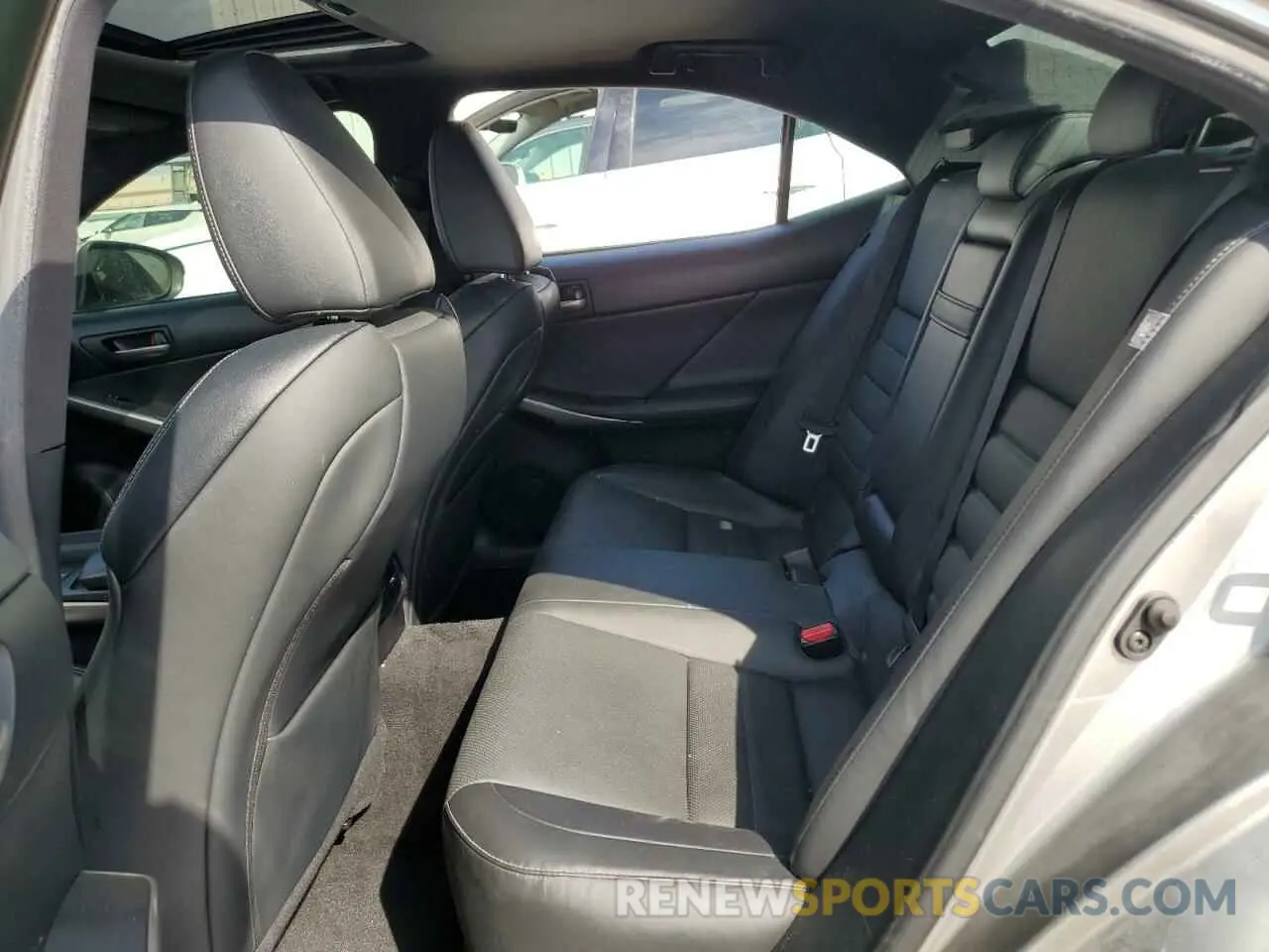 10 fotografías del automóvil dañado JTHBA1D20K5090519 LEXUS IS 2019