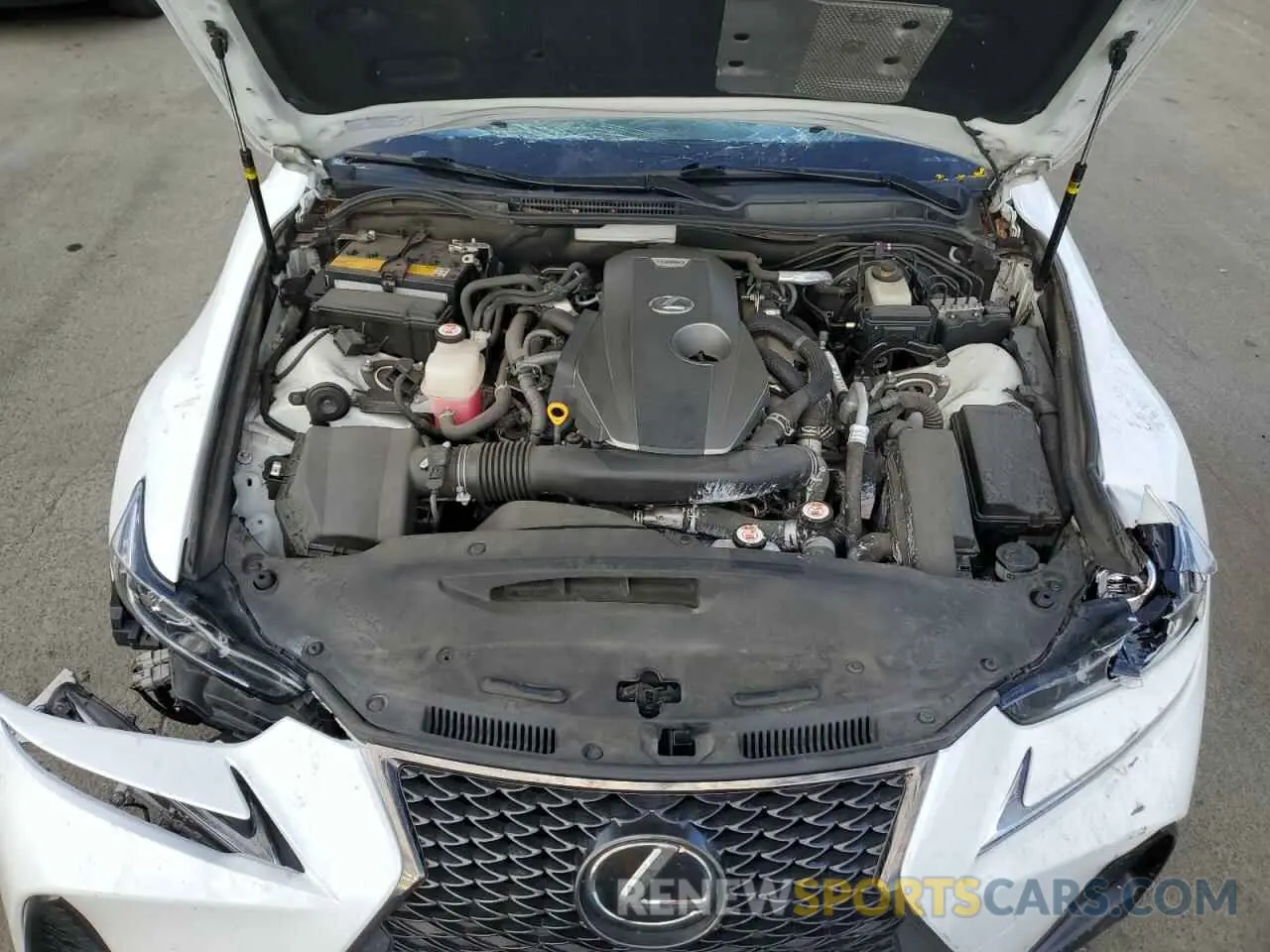 11 fotografías del automóvil dañado JTHBA1D20K5098698 LEXUS IS 2019
