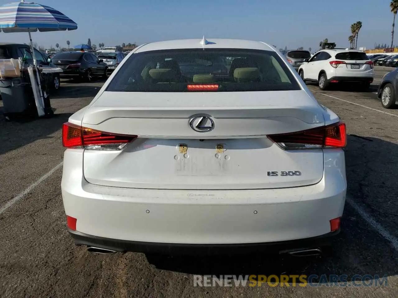 6 fotografías del automóvil dañado JTHBA1D21K5087497 LEXUS IS 2019