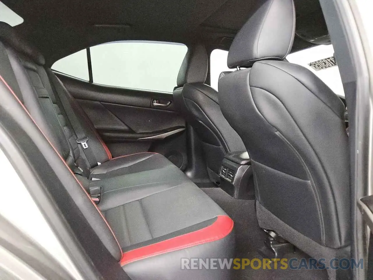 10 fotografías del automóvil dañado JTHBA1D21K5099939 LEXUS IS 2019