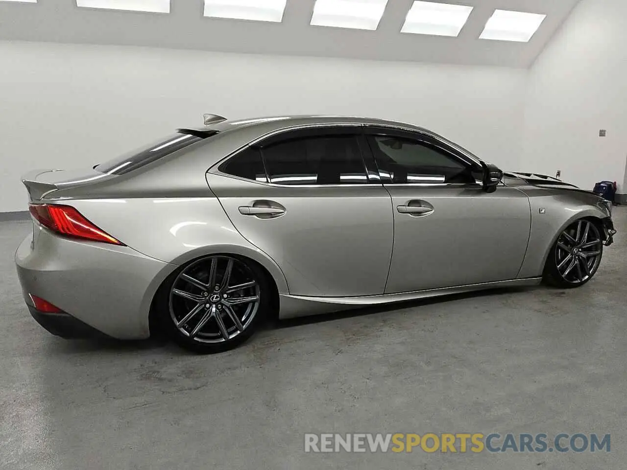 3 fotografías del automóvil dañado JTHBA1D21K5099939 LEXUS IS 2019
