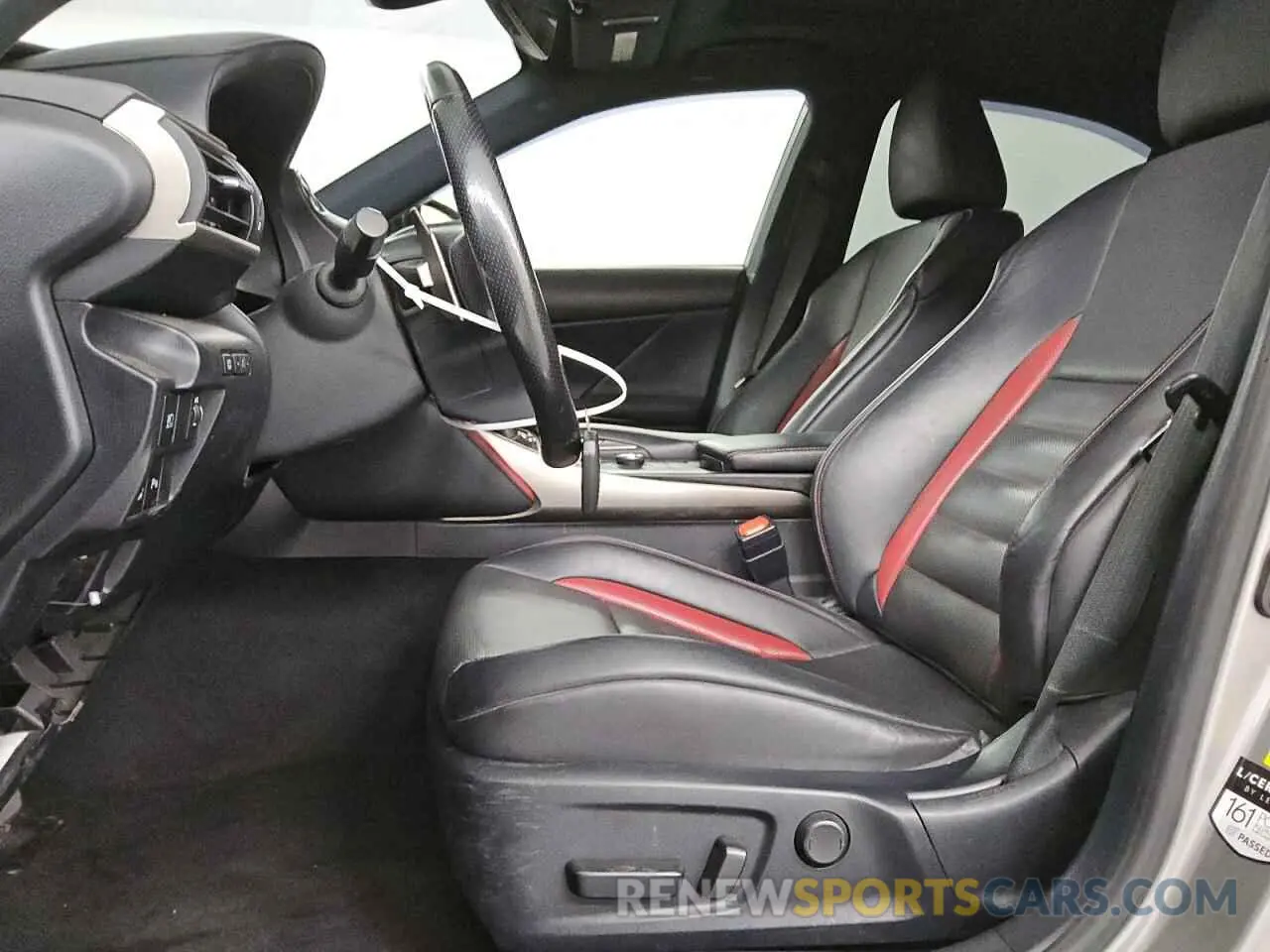 7 fotografías del automóvil dañado JTHBA1D21K5099939 LEXUS IS 2019