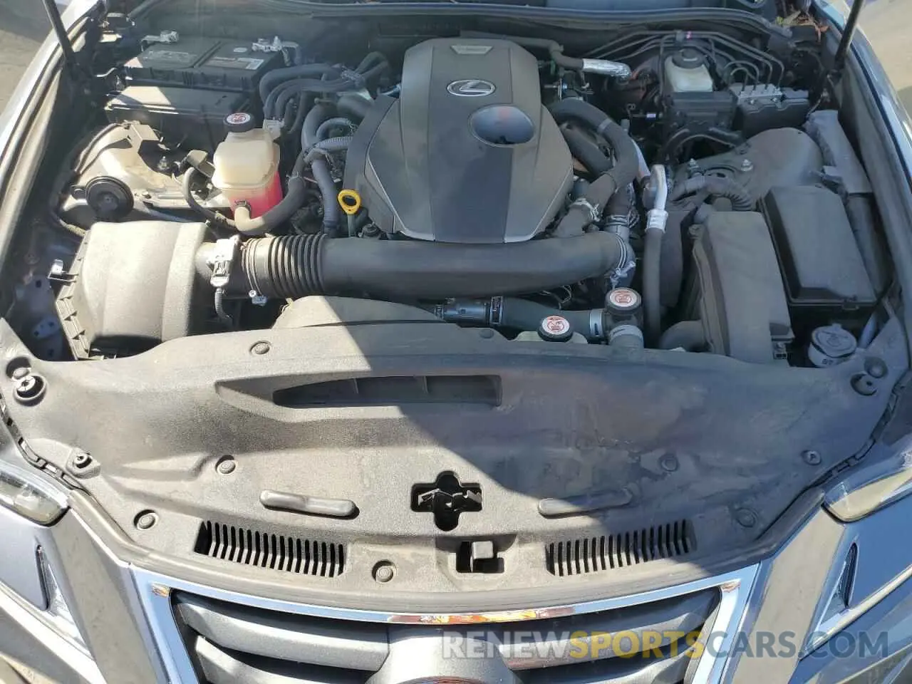 11 fotografías del automóvil dañado JTHBA1D22K5084267 LEXUS IS 2019