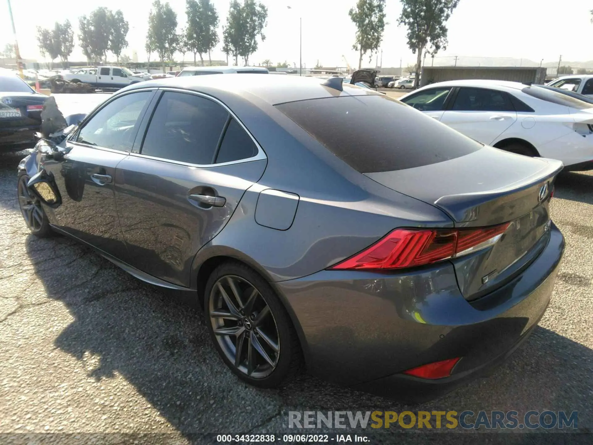 3 fotografías del automóvil dañado JTHBA1D22K5084866 LEXUS IS 2019