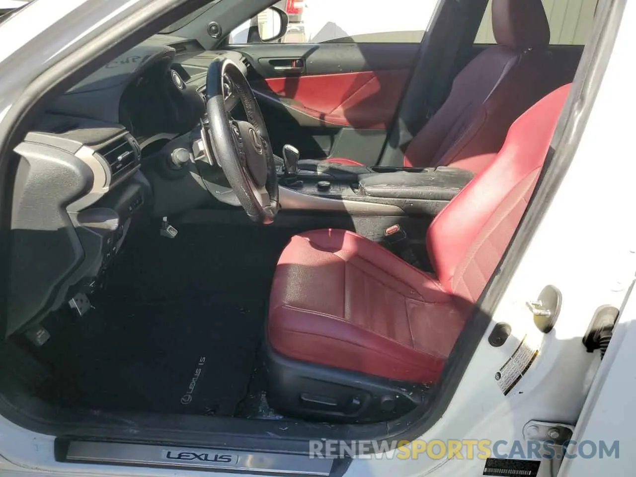 7 fotografías del automóvil dañado JTHBA1D23K5093107 LEXUS IS 2019