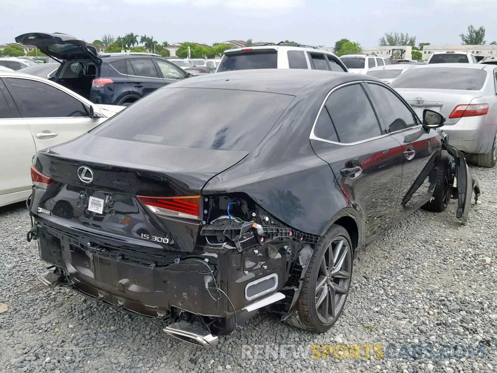 4 fotografías del automóvil dañado JTHBA1D23K5093799 LEXUS IS 2019