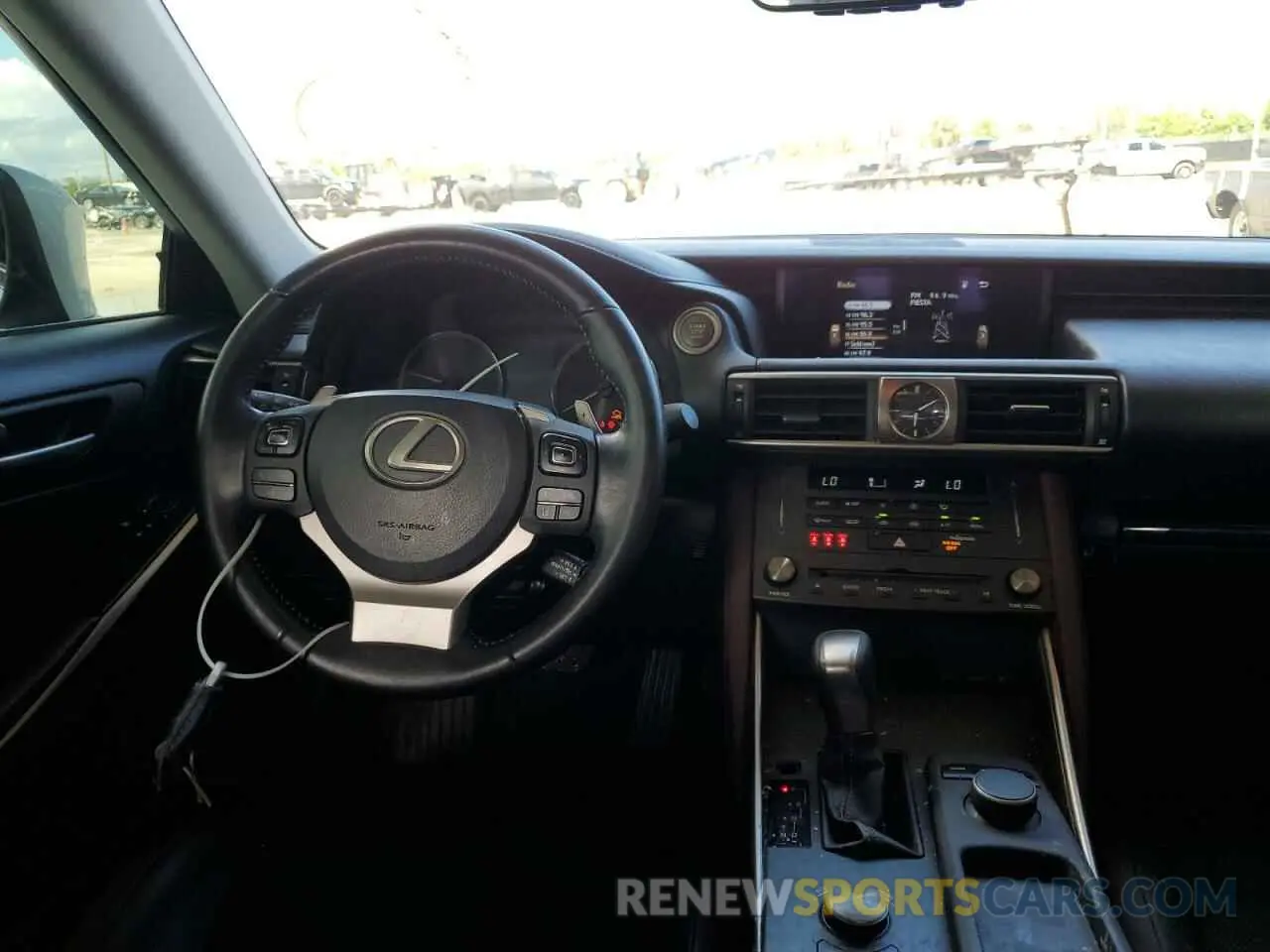 9 fotografías del automóvil dañado JTHBA1D24K5092659 LEXUS IS 2019