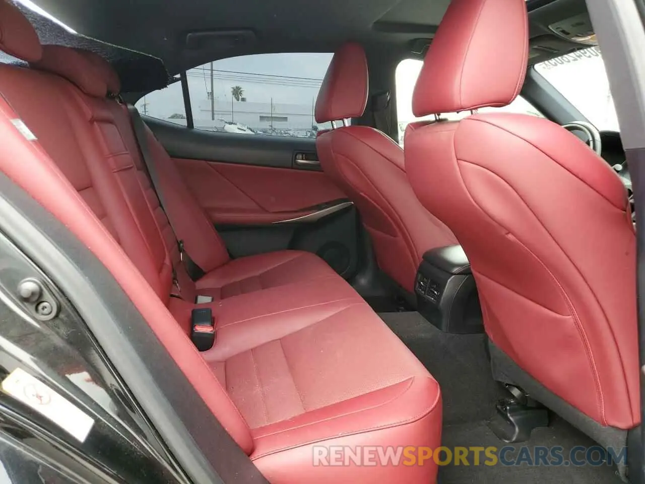 11 fotografías del automóvil dañado JTHBA1D25K5087678 LEXUS IS 2019