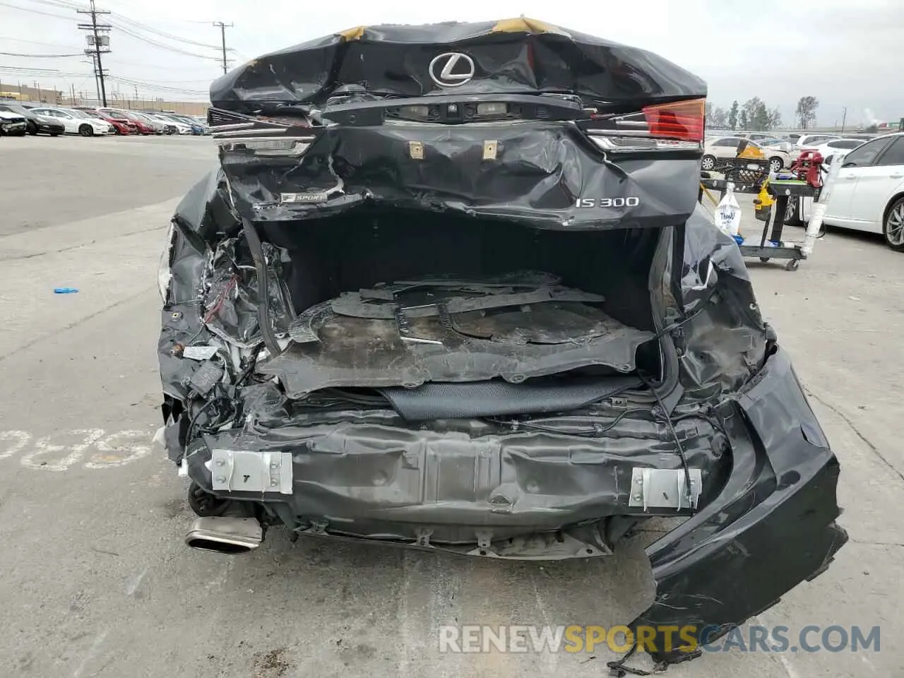 6 fotografías del automóvil dañado JTHBA1D25K5087678 LEXUS IS 2019