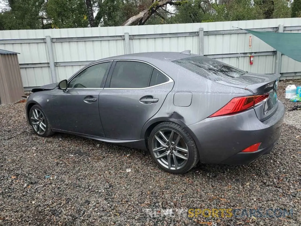 2 fotografías del automóvil dañado JTHBA1D25K5092007 LEXUS IS 2019