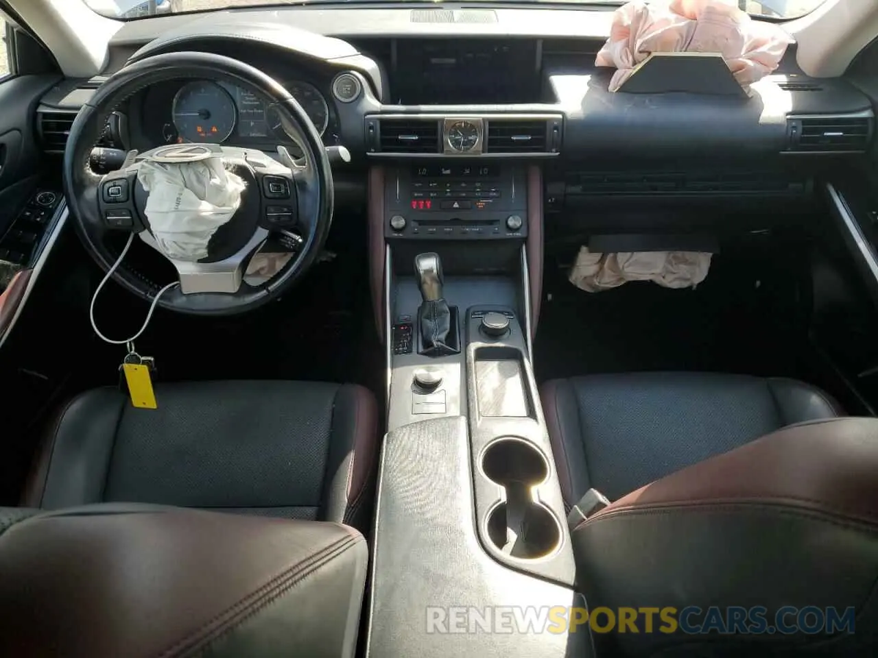8 fotografías del automóvil dañado JTHBA1D26K5084031 LEXUS IS 2019