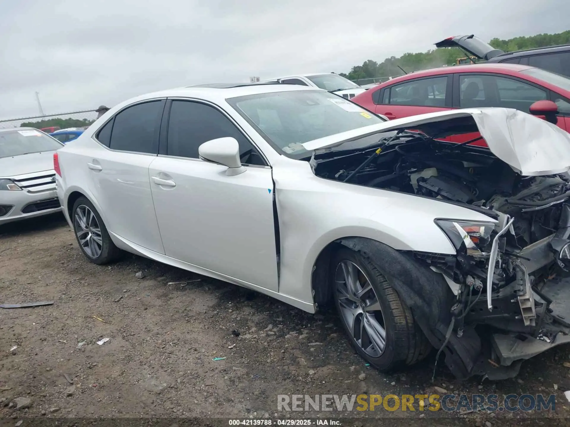 13 fotografías del automóvil dañado JTHBA1D26K5087074 LEXUS IS 2019