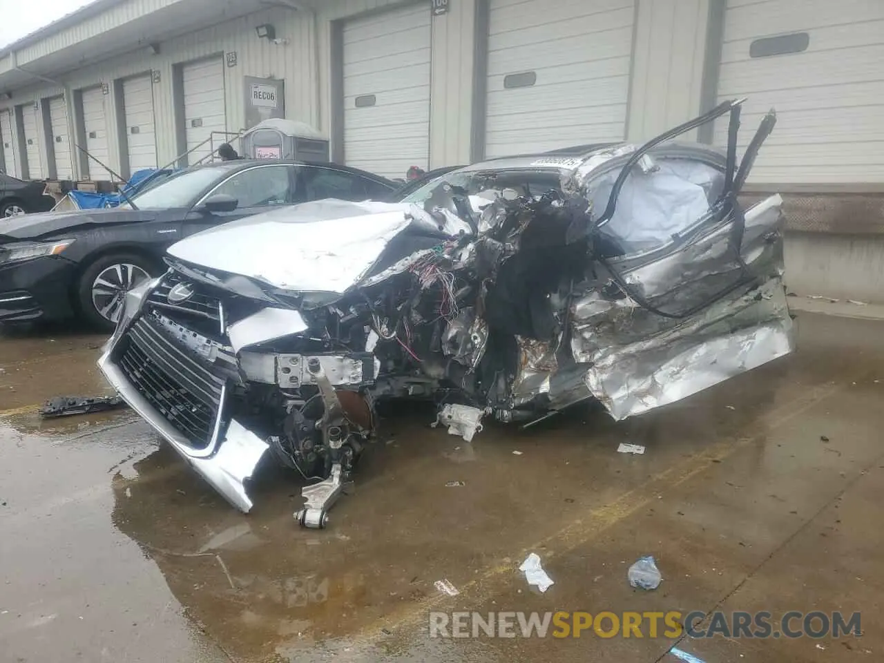 1 fotografías del automóvil dañado JTHBA1D26K5097345 LEXUS IS 2019