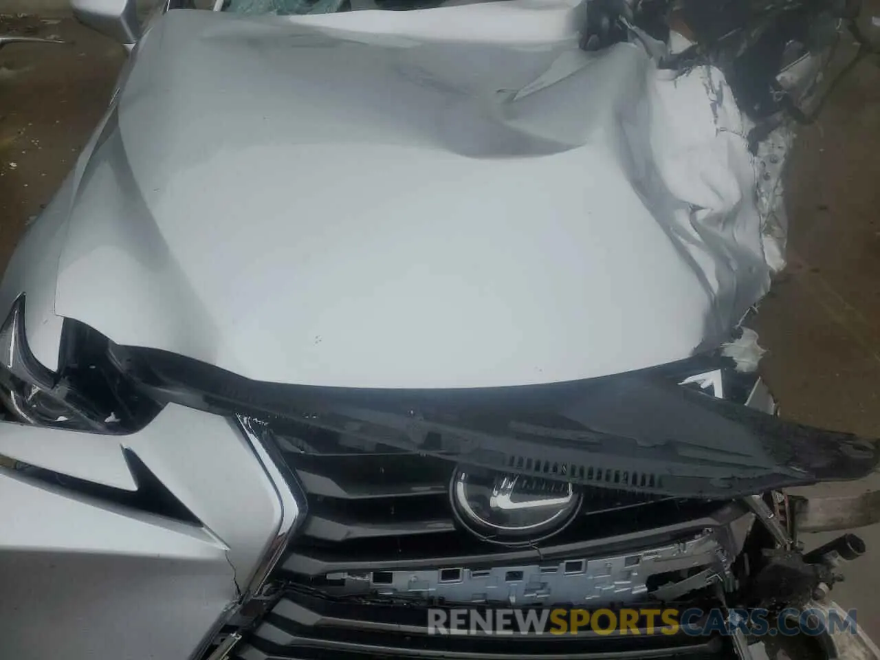 12 fotografías del automóvil dañado JTHBA1D26K5097345 LEXUS IS 2019
