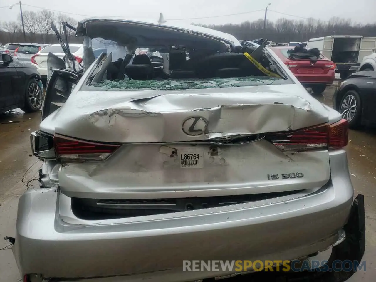 6 fotografías del automóvil dañado JTHBA1D26K5097345 LEXUS IS 2019