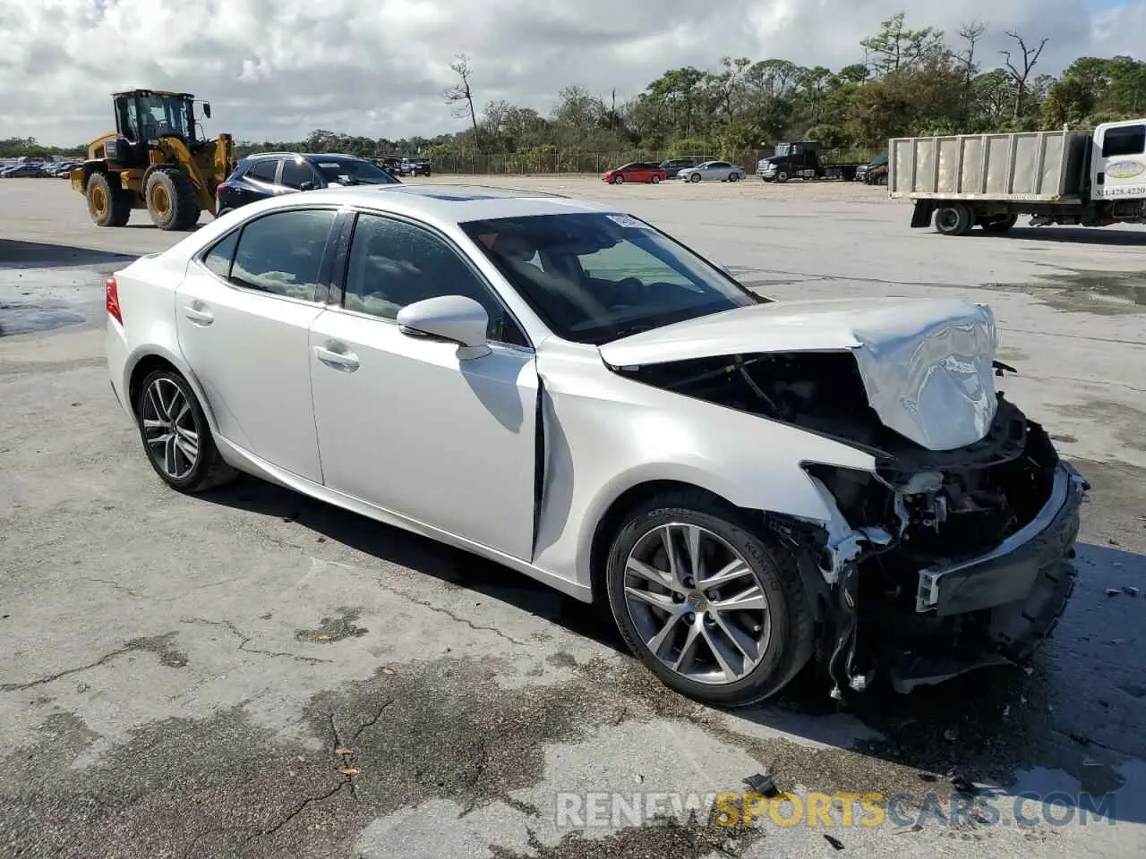 4 fotografías del automóvil dañado JTHBA1D27K5098570 LEXUS IS 2019