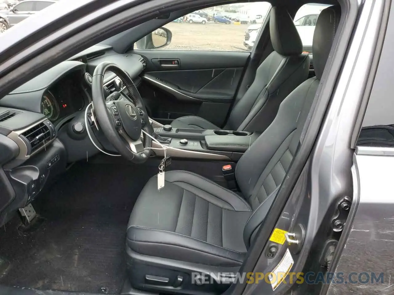 7 fotografías del automóvil dañado JTHBA1D28K5092051 LEXUS IS 2019