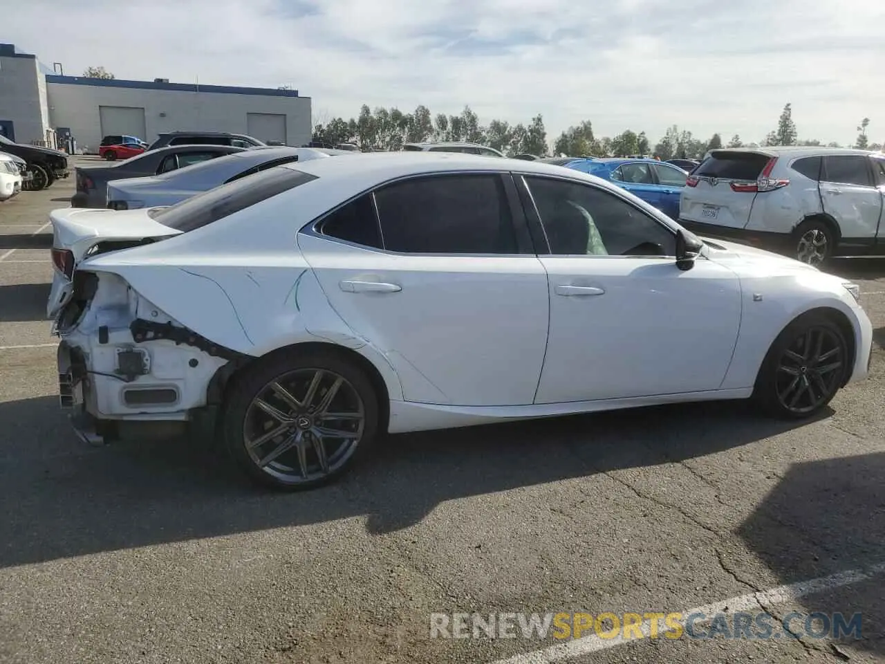 3 fotografías del automóvil dañado JTHBA1D28K5098366 LEXUS IS 2019