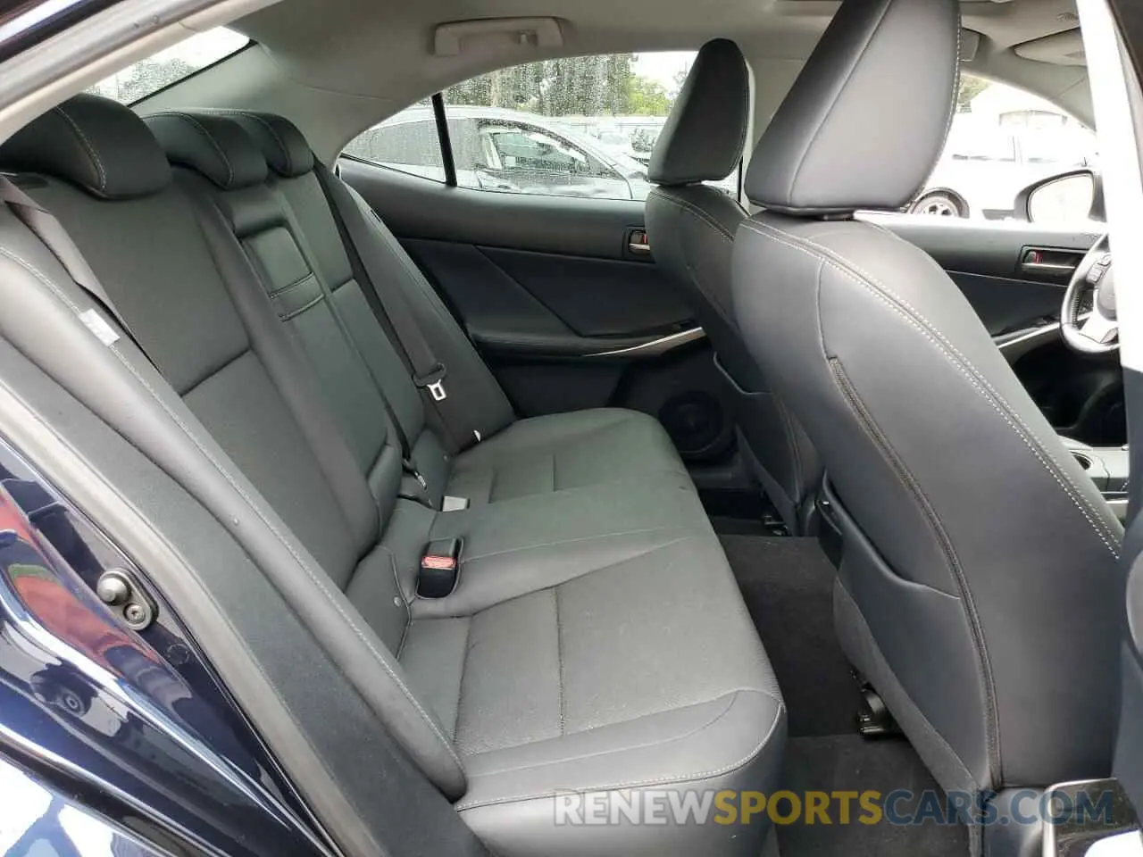 10 fotografías del automóvil dañado JTHBA1D28K5100097 LEXUS IS 2019