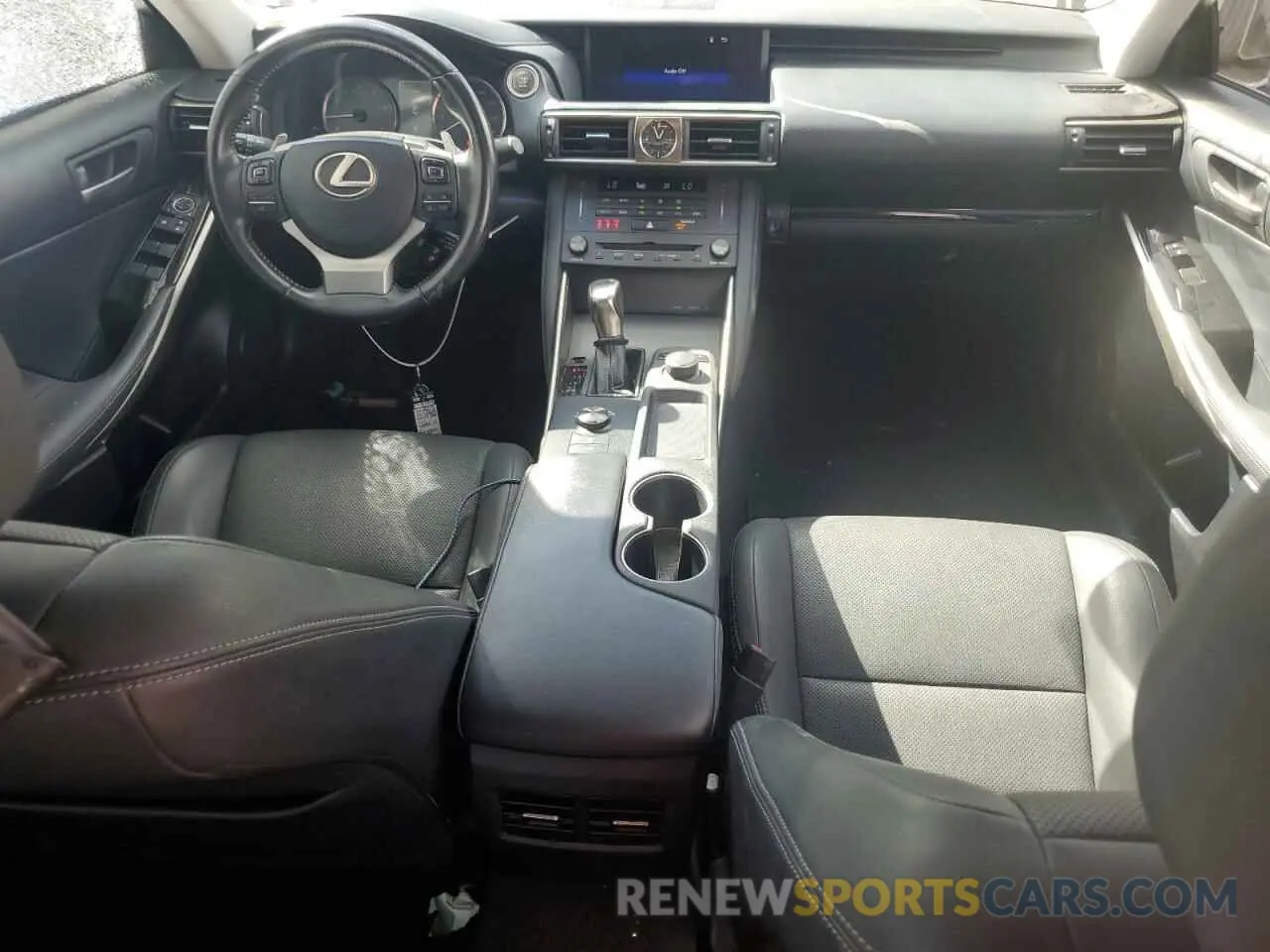 8 fotografías del automóvil dañado JTHBA1D29K5084802 LEXUS IS 2019