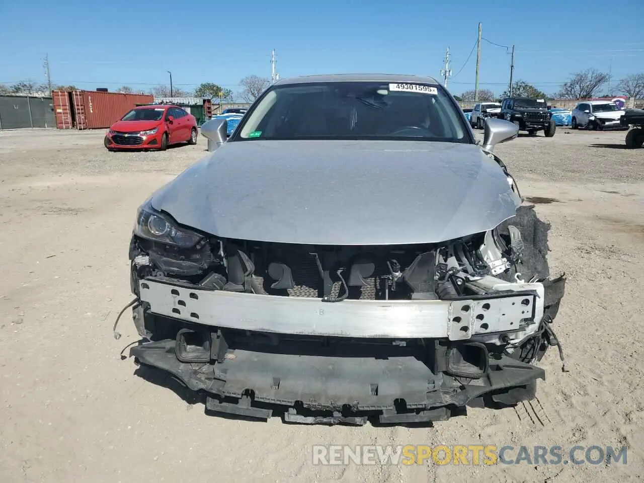 5 fotografías del automóvil dañado JTHBA1D29K5085433 LEXUS IS 2019