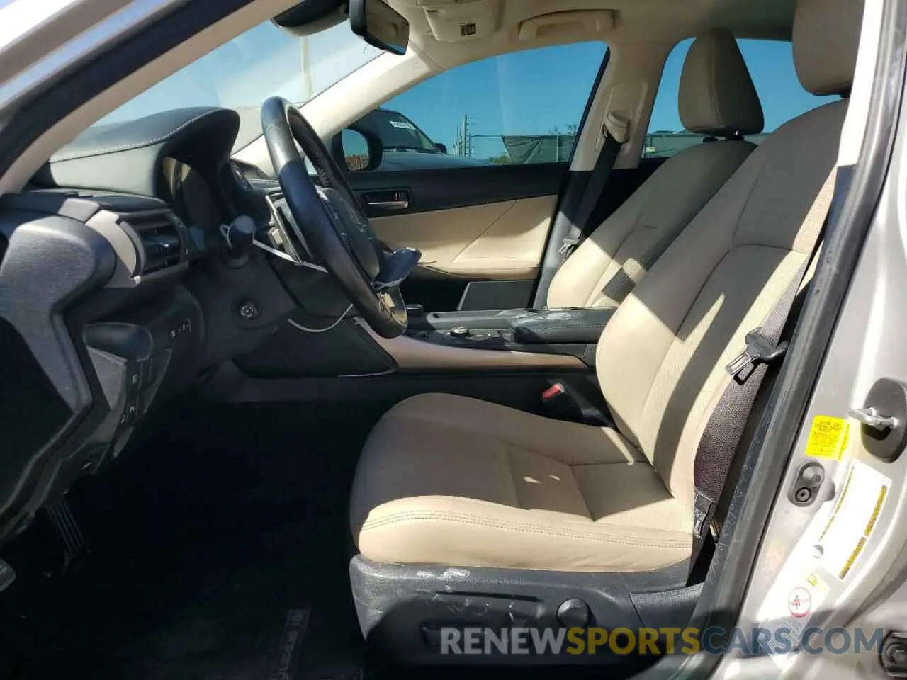7 fotografías del automóvil dañado JTHBA1D29K5085433 LEXUS IS 2019