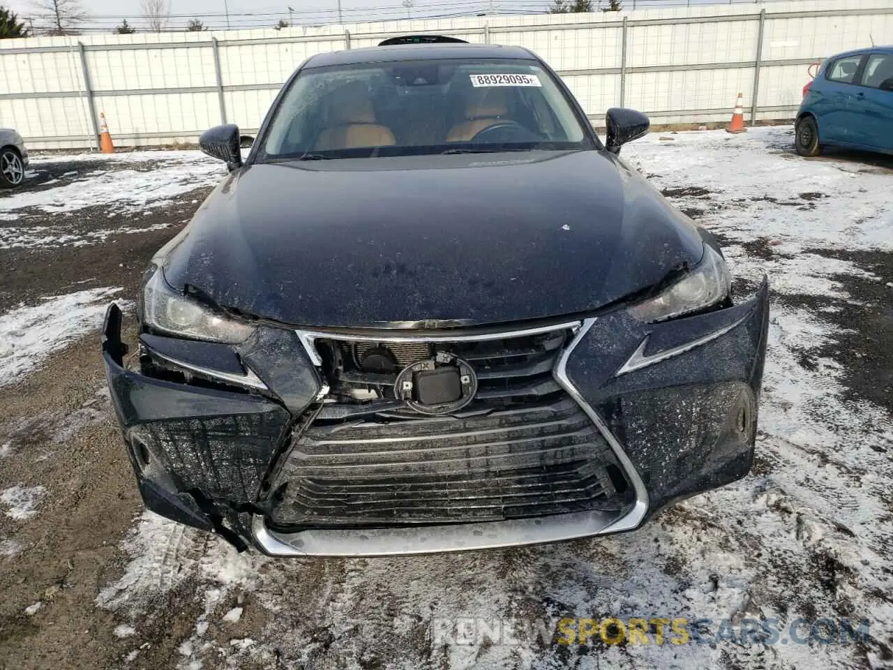 5 fotografías del automóvil dañado JTHBA1D29K5087943 LEXUS IS 2019