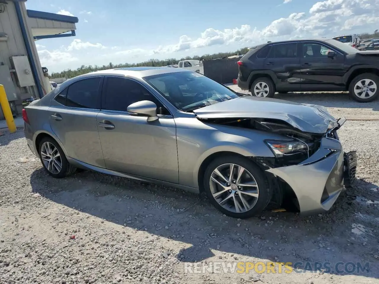 4 fotografías del automóvil dañado JTHBA1D2XK5092097 LEXUS IS 2019