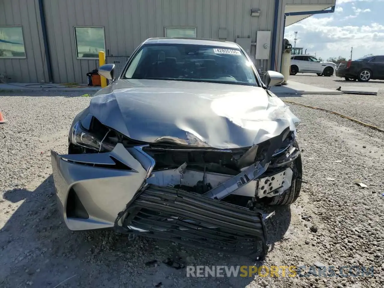 5 fotografías del automóvil dañado JTHBA1D2XK5092097 LEXUS IS 2019
