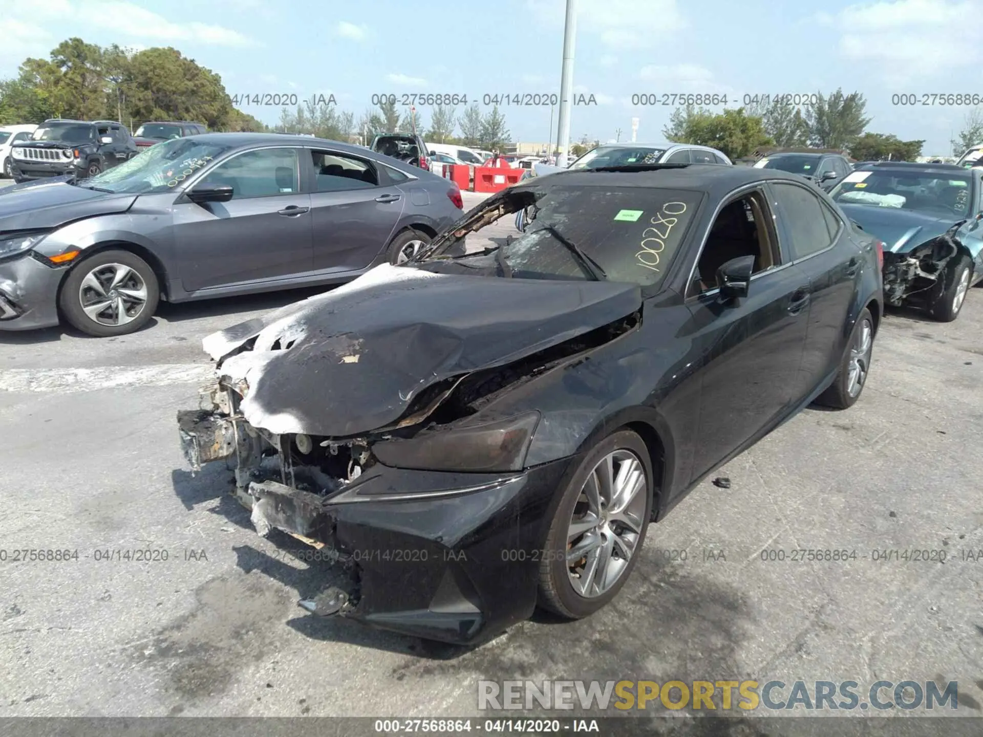2 fotografías del automóvil dañado JTHBA1D2XK5100280 LEXUS IS 2019