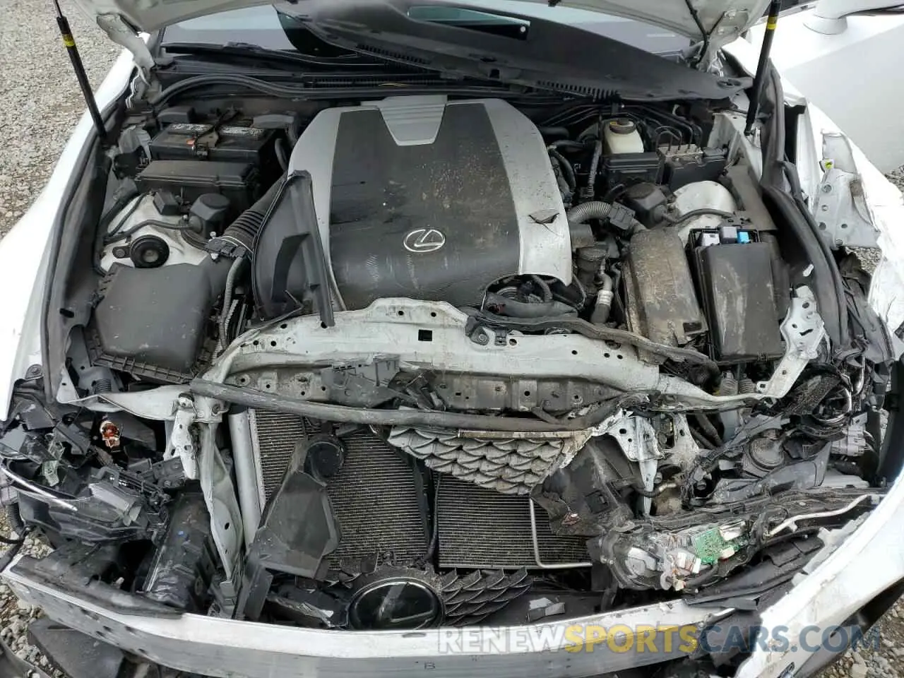 11 fotografías del automóvil dañado JTHBZ1D26K5034044 LEXUS IS 2019