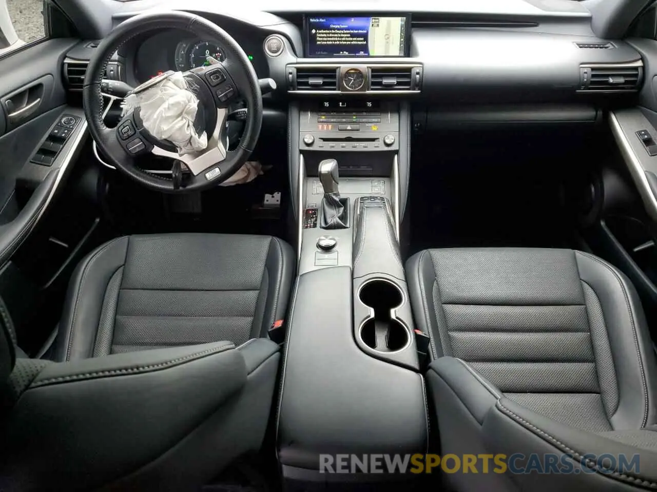 8 fotografías del automóvil dañado JTHBZ1D26K5034044 LEXUS IS 2019